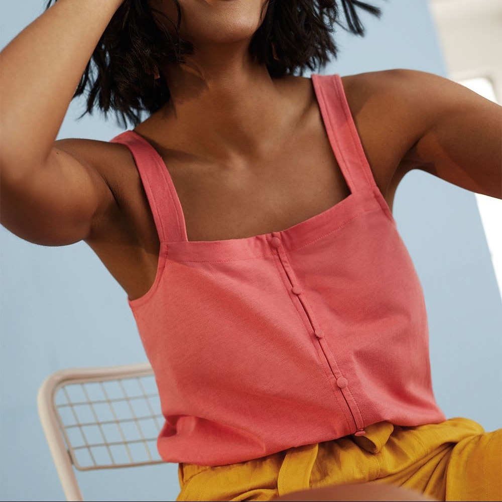 Sleeveless Bubble Hem Solid Tank in Coral